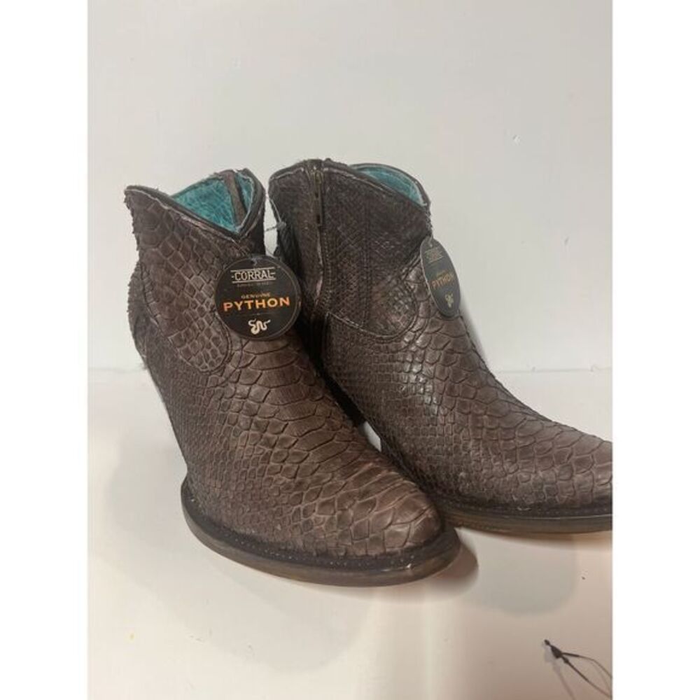 Corral Handcrafted Brown Genuine Python Woman's SZ 9.5 Boots New With Tags - Picture 3 of 8